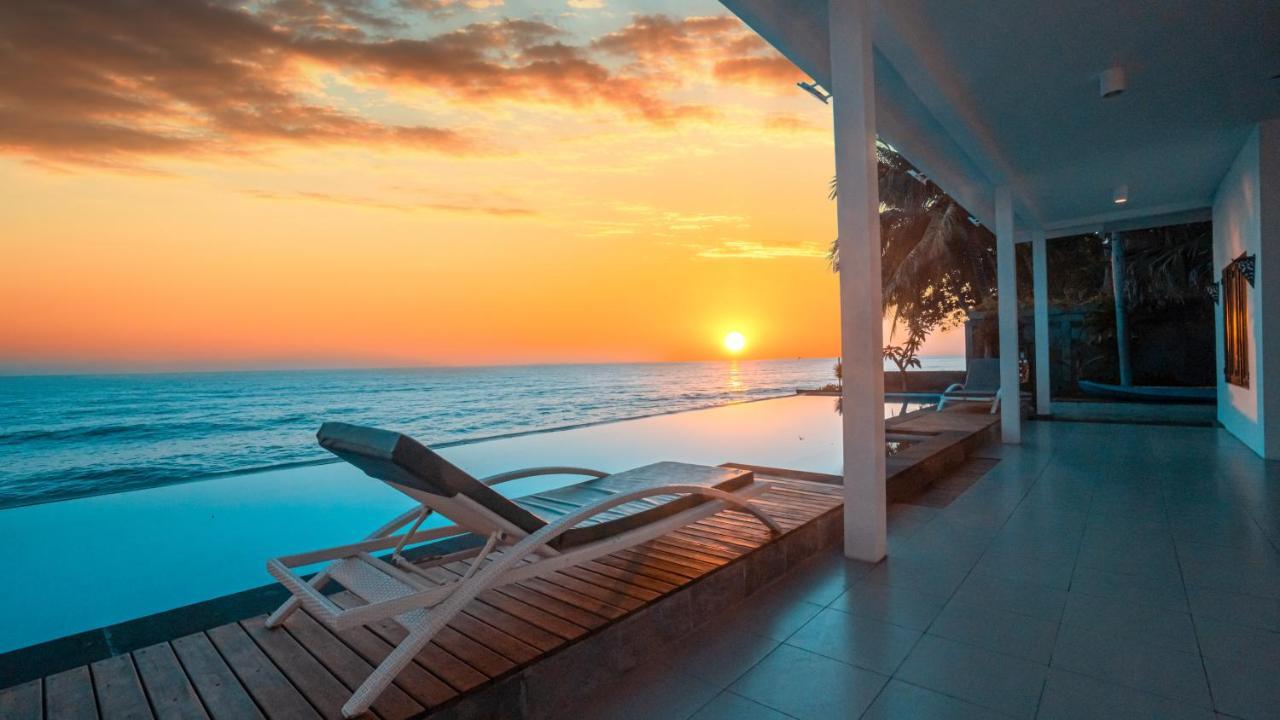 Air Sanih Beach Villa Kubutambahan  Exterior foto